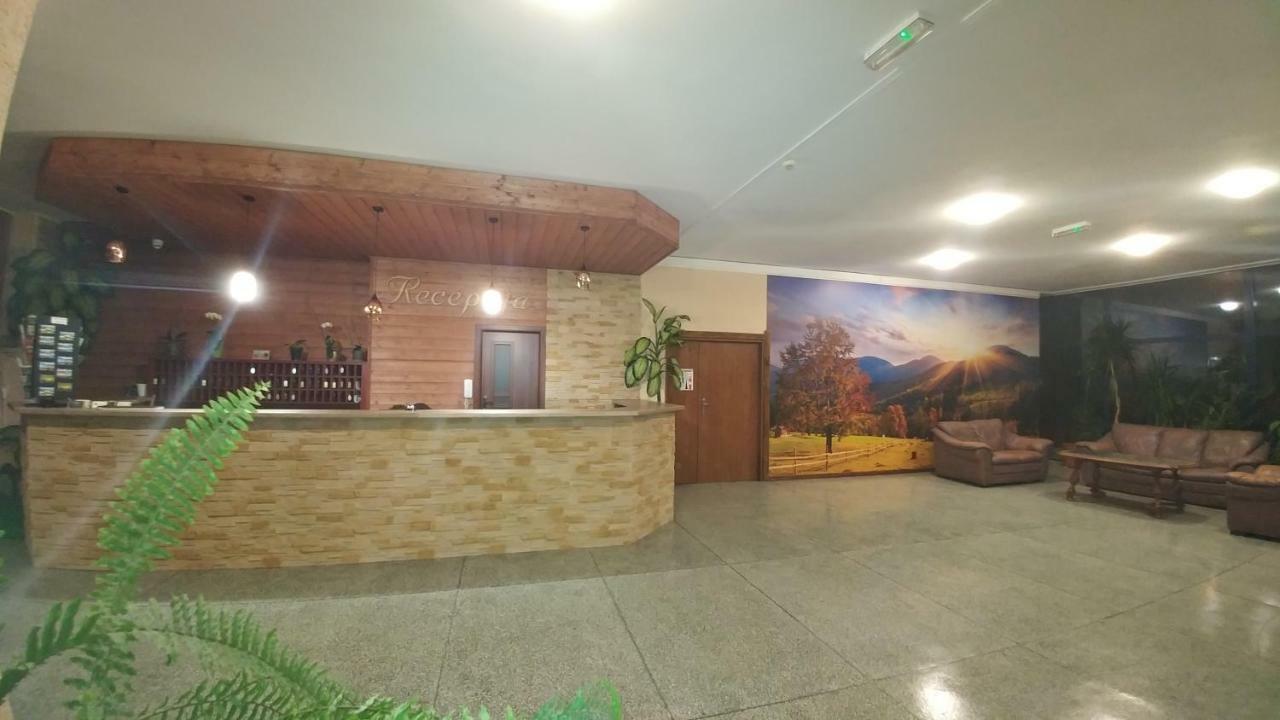 Dom Turysty Sanok Aparthotel Exterior photo